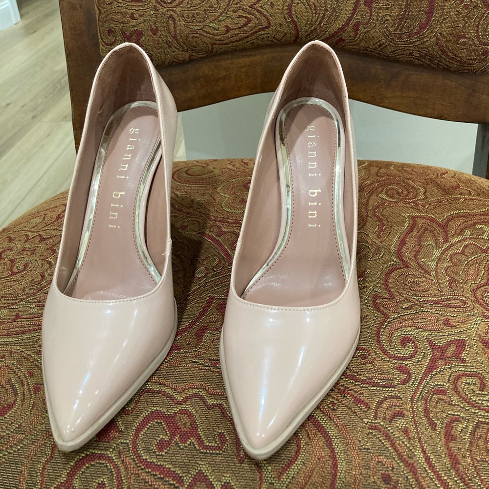 Giani Bini Women's Patent Pointed-Toe Pumps in Nude Pink - Picture 6 of 10